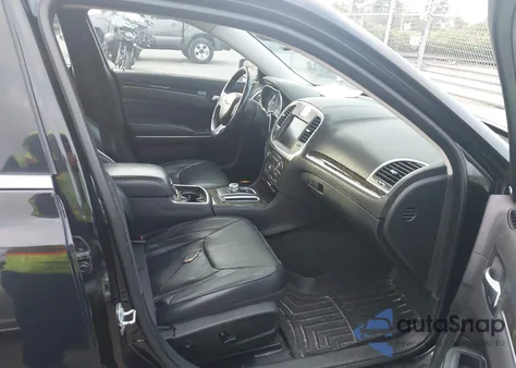 2015 Chrysler 300C из США, поврежденный, VIN 2C3CCAEGXFH773339